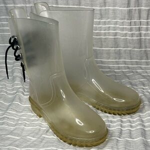 Laced up clear bumper rain boots size 7 boxDI